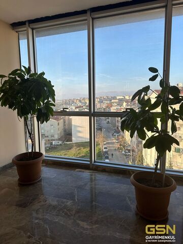 23-GSN GAYRİMENKUL'DEN KİRALIK 4550 m2 İSKANLI PRESTİJLİ PLAZA